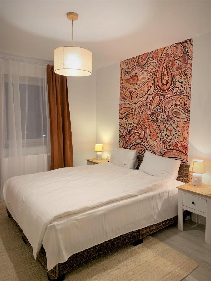 Bwa Zen Apartment Brasov Bagian luar foto