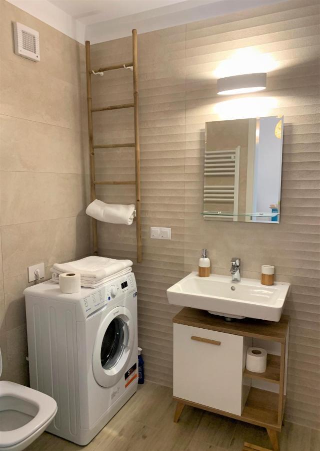 Bwa Zen Apartment Brasov Bagian luar foto